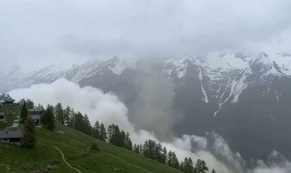 Dridhjet e shkaktuara nga shembja e akullnajës u ndien në të gjithë Zvicrën