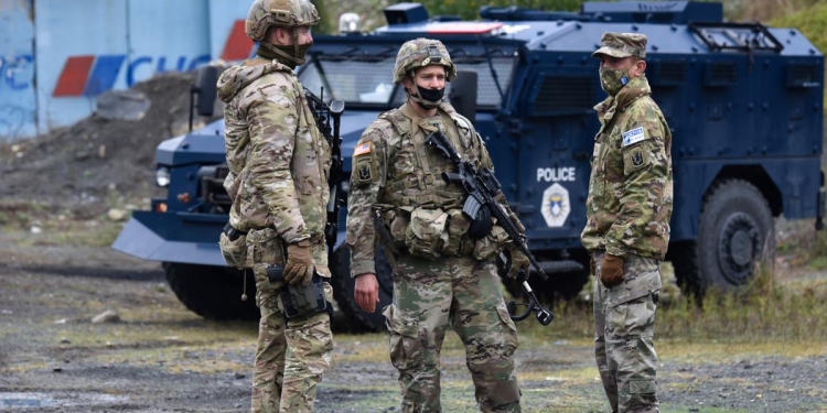 Qeveria gjermane ia vazhdon mandatin Bundeswehrit në Kosovë