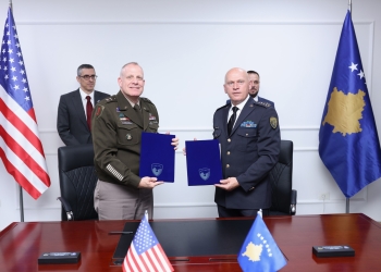 Ambasada amerikane e quan hap të madh marrëveshjen Kosovës-SHBA për Siguri në Komunikim