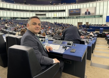 Besnik Tahiri: Qëndrimi i AAK-së, PDK-së e LDK-së do të duhej të ishte qeveria e opozitës, në krye me Bedri Hamzën