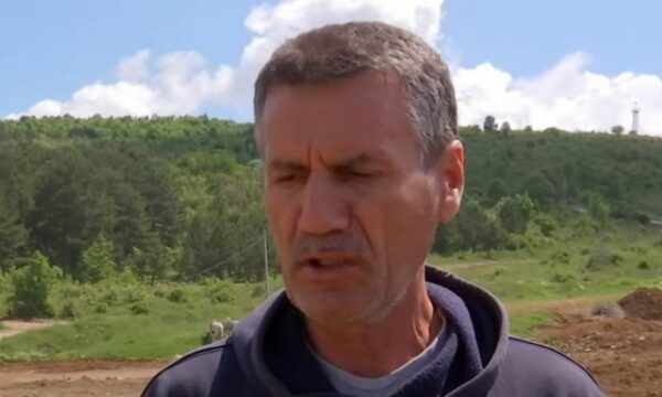 “Qeni e kishte në gojë qesen”, dëshmitari tregon se si e gjetën foshnjën në mbeturina në Matiqan