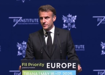 Macron paralajmëron se Perëndimi mund të humbasë besueshmërinë shkaku i luftërave në Ukrainë dhe Gaza