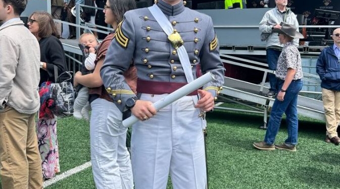 Kadeti nga Kosova diplomon në Akademinë Ushtarake West Point të ShBA-së, vazhdon në FSK