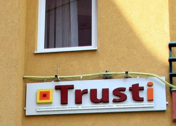 Për katër muaj, Trust pëson rënie drastike të miliona eurove