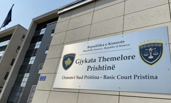 “Patentë shoferët”- Prokurori thotë se u vërtetua se të akuzuarit kanë kryer veprat që iu vihen në barrë, mbrojtja kërkon lirim nga akuza