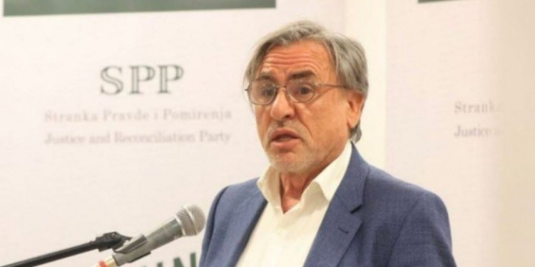 Vuçiq në Amerikë: Ndërmjet iluzionit politik dhe realitetit të hidhur