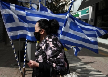 Greqia ashpërson ligjet për azilkërkuesit