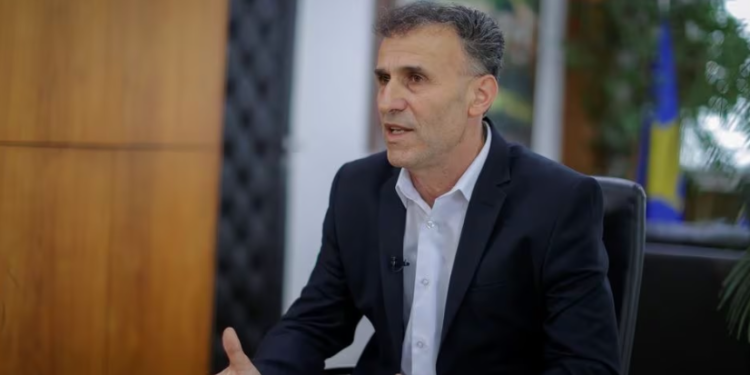 850 mijë euro për asfaltim, Komuna e Leposaviqit anashkalon garën përmes një procedure të dyshimtë