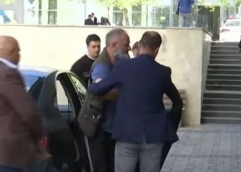 Publikohen mesazhet e Hysri Selimit me BIA-n serbe, diskutime për krijimin e xhamive ilegale