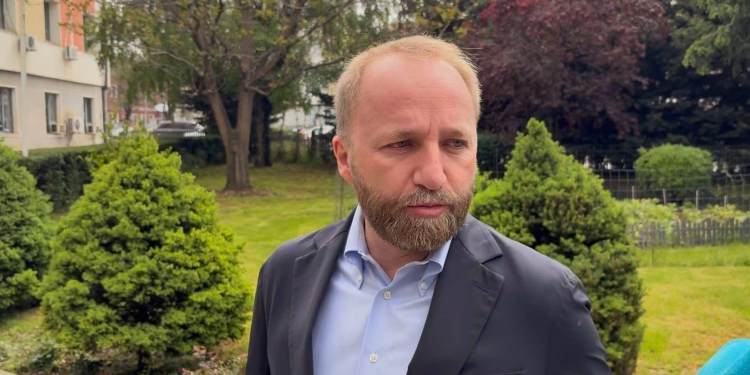 Abelard Tahiri: PDK së shpejti del me qëndrim për qeveri të tranzicionit