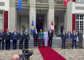 Presidentja Osmani nis vizitën në Zvicër, pritet nga presidentja zvicerane