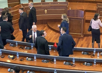 Çka po bisedojnë Kurti e Konjfuca pas dështimit të seancës?