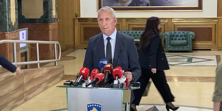 Quni: Dy deputetë të LDK-së janë target i VV-së, u janë ofruar favore në biznese