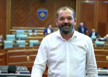 Ish-deputeti i VV ndalohet nga Serbia në pikën kufitare të Merdarës