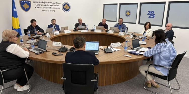 KQZ-ja nuk e regjistroi partinë e re Lidhja Kosovare, nuk iu referua emrit kushtetues Republika e Kosovës