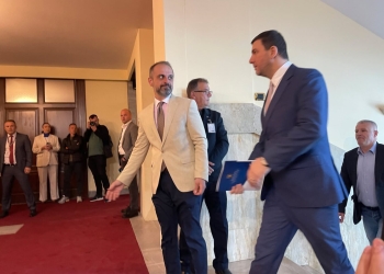 Të gjithë liderët partiakë në Presidencë, nis takimi konsultativ