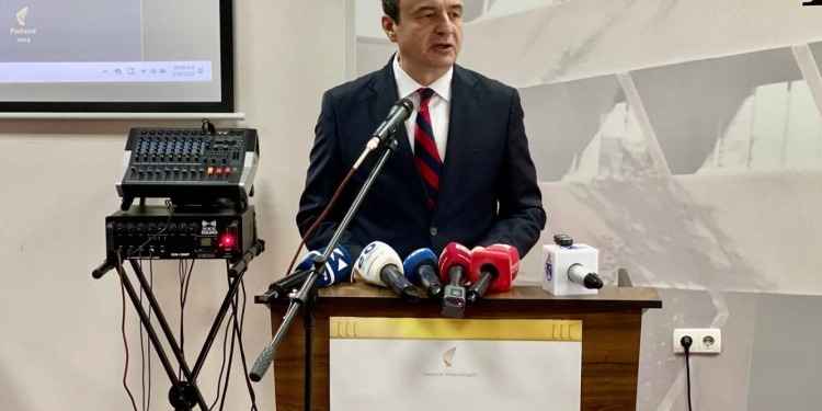 Nisi “Java e Albanologjisë”, zgjat deri më 30 maj, marrin pjesë 107 studiues nga vendi, rajoni dhe bota