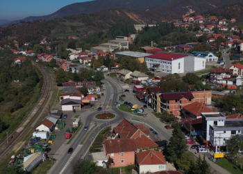 Zyrtarë të Agjencisë Kosovare për Bujqësi mbyllin një institucion ilegal në Leposaviq