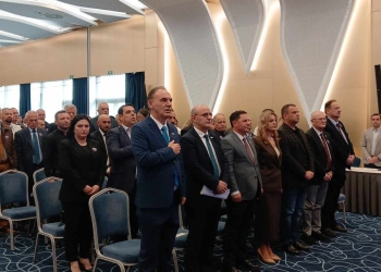 Fatmir Limaj edhe një mandat kryetar i Nismës Socialdemokrate