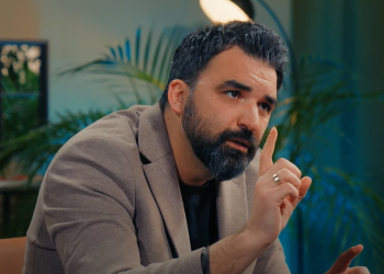 Mehmetaj publikon dokumentin: Dejona Mihaili e paska babën grek, zyrtarisht