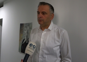 Bajqinovci i reagon menjëherë Abdixhikut, ia përmend qentë endacak