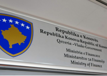 Ministria e ashpër me Avokatin e Popullit për shtesat e fëmijëve serbë: Po e dëmtoni reputacionin e shtetit