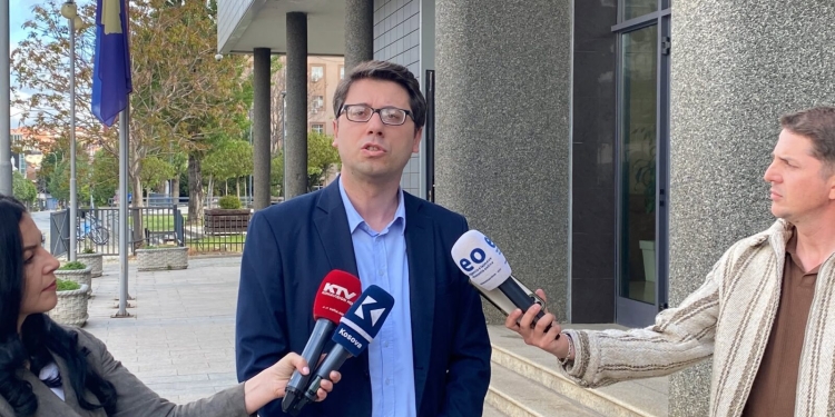 Murati-VV: Seanca do të vazhdojë aty ku ka mbetur, me votimin e Komisionit për votim të fshehtë