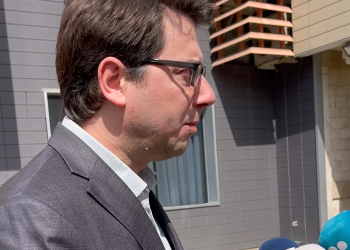 Murati: Do ta shqyrtojmë ftesën e presidentes, presim vendimin e grupit parlamentar të Vetëvendosjes