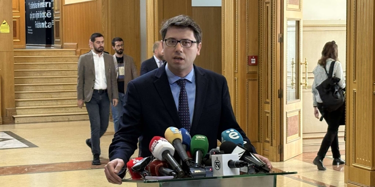 Murati: Metoda e votimit në Kuvend po ndryshohet në fillim të procesit, jo në mes të tij