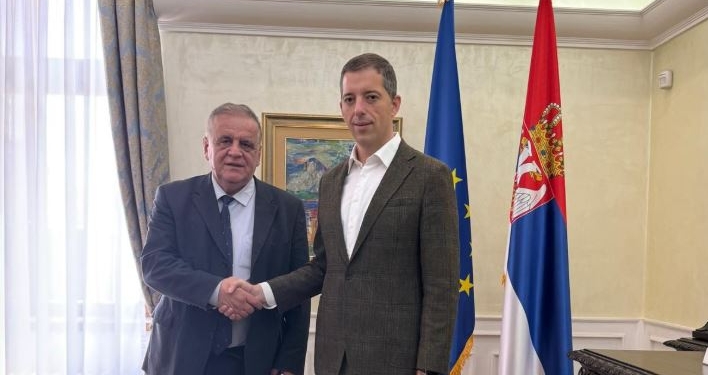 Nexhmedin Spahiu takohet me ministrin serb, Marko Gjuriq në Beograd