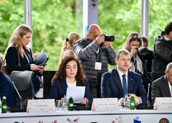Osmani para liderëve evropianë: Të hiqen masat e padrejta ndaj Kosovës – ato e zbehin shpresën e të rinjve