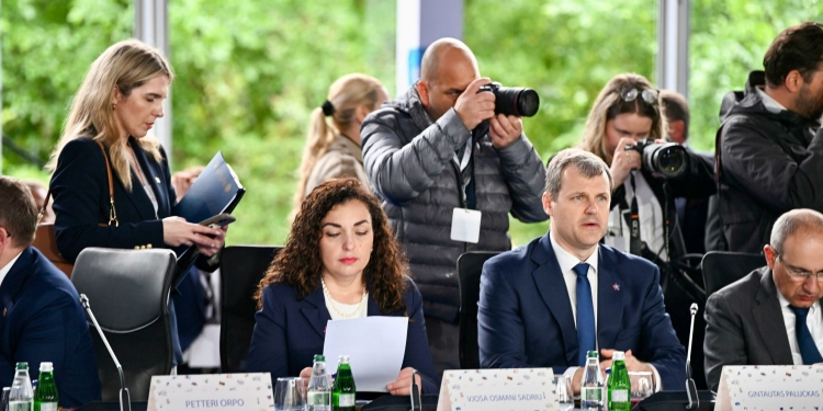 Osmani para liderëve evropianë: Të hiqen masat e padrejta ndaj Kosovës – ato e zbehin shpresën e të rinjve