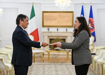 Osmani pranoi letrat kredenciale nga ambasadori i ri i Italisë, Maurizio Antonini