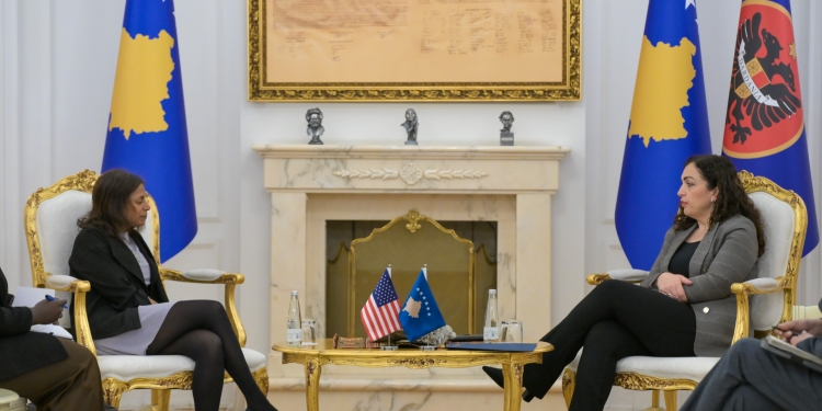 Presidentja Osmani priti të ngarkuaren me punë të Ambasadës së SHBA-së Prattipati, diskutohet edhe formimi i institucioneve të reja