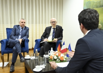 Berlini pyet “pse Kosova po nënperformon?”, Parisi “i zhgënjyer”: Dy ambasadorët i çojnë porosi Kurtit për bllokadën