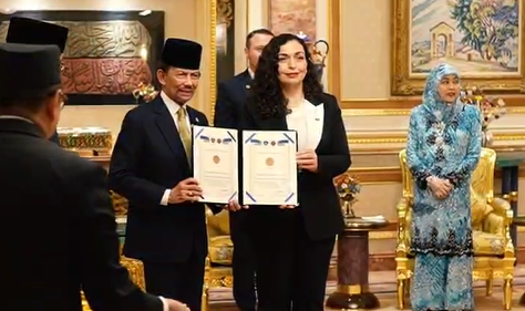 Osmani u prit me nderime mbretërore nga Sulltani i Bruneit Darussalam