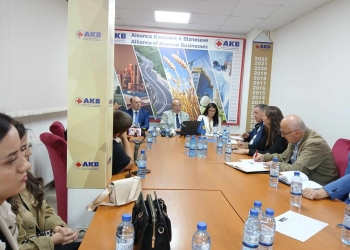 AKB-ja kundër detyrimit të kompanive që të furnizohen nga tregu i hapur i energjisë deri pesëfish më shtrenjtë sesa nga KEK-u