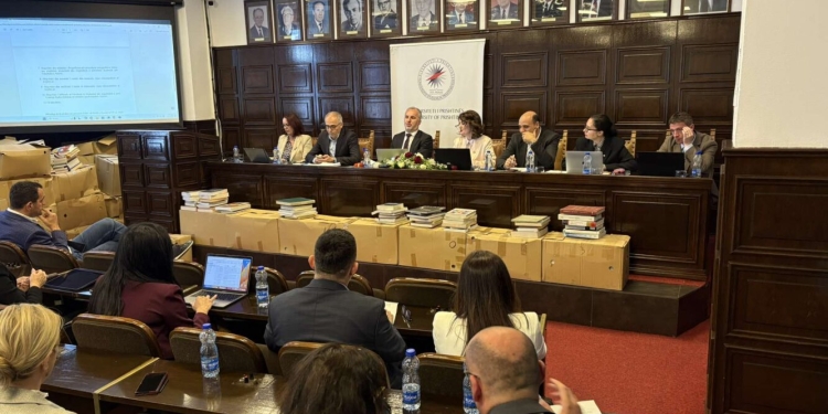 Senati i UP-së shqyrtoi projekt-Rregulloren për Këshillin e Etikës dhe Kodin e Etikës