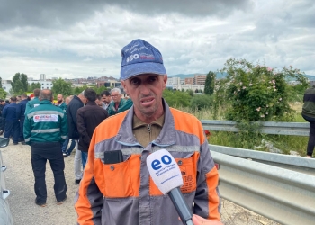 Punëtorët në protestë të bizneseve për energjinë, të shqetësuar se mund të humbasin vendet e punës