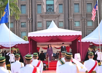Presidentja Osmani pritet me nderime të larta shtetërore në Malajzi: “Faleminderit Kryeministër Anwar Ibrahim për mikpritjen!”