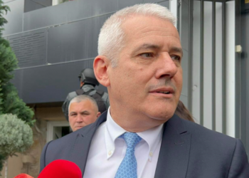 Sveçla: Absolutisht nuk pajtohem me qeveri të tranzicionit