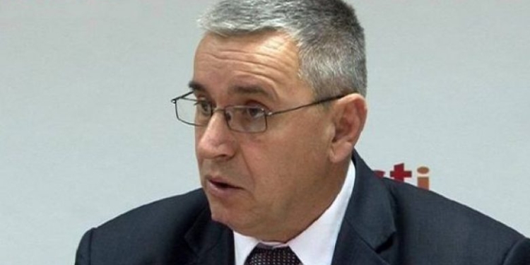 Ish udhëheqësi i bordit të TRUST-it jep detaje për rënien e vlerës së aksioneve në TRUST