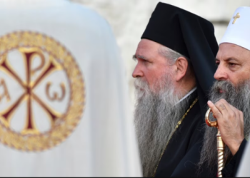 Nga lavdërimi te dekorimi: Qasja e Kishës Serbe ndaj kriminelëve të luftës