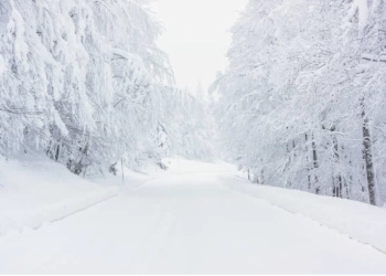 Nesër sërish moti me borë, ja se në cilat zona do ketë reshje