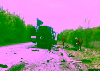 Sulmi rus vret nëntë persona në një minibus në Sumi, thotë Ukraina