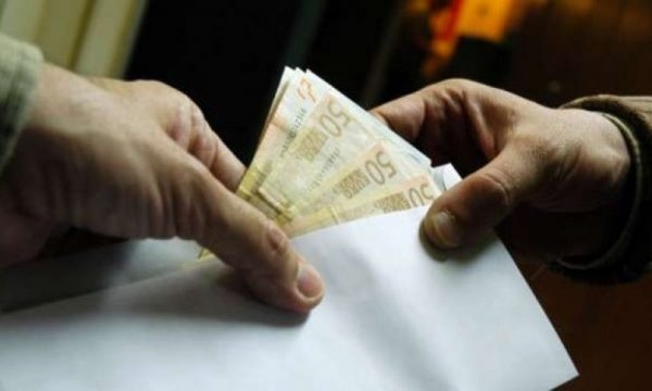 Dyshohet se përfituan 25 mijë euro kundërligjshëm, Prokuroria ngre aktakuzë ndaj një avokateje dhe një përmbaruesi privat