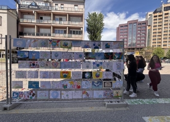 “Paqja përmes syve të fëmijëve”, ekspozita e fëmijëve për Ditën Ndërkombëtare të Fëmijëve