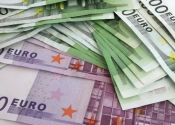 Ndihma nga ShBA e BE, GAP: Rreth 830 milionë euro projekte të pezulluara apo të anuluara në Kosovë