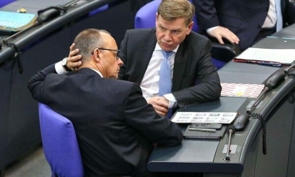 Kryediplomti i ri gjerman i kishte bërë vërejtje Sholcit që ia kishte kërkuar në sy Vuçiqit njohjen e Kosovës – detaje