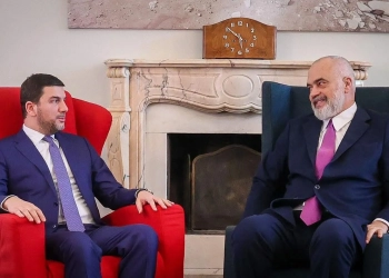 Krasniqi uron Ramën: Mandati i ri të shërbejë për ta afruar më shumë vendin drejt anëtarësimit në BE